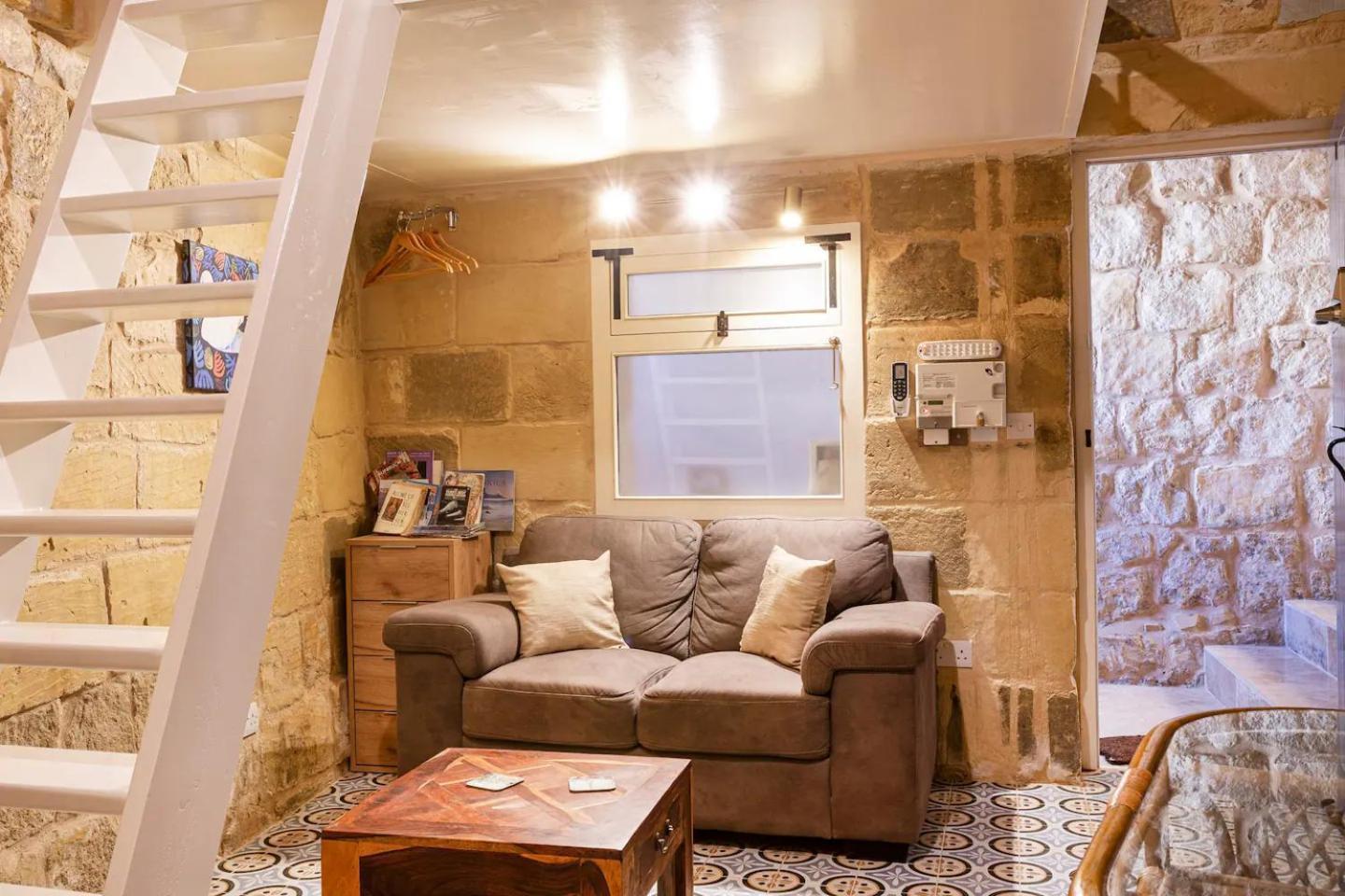 Historic Hideaways - 900 Year Old Converted Studios Victoria Buitenkant foto