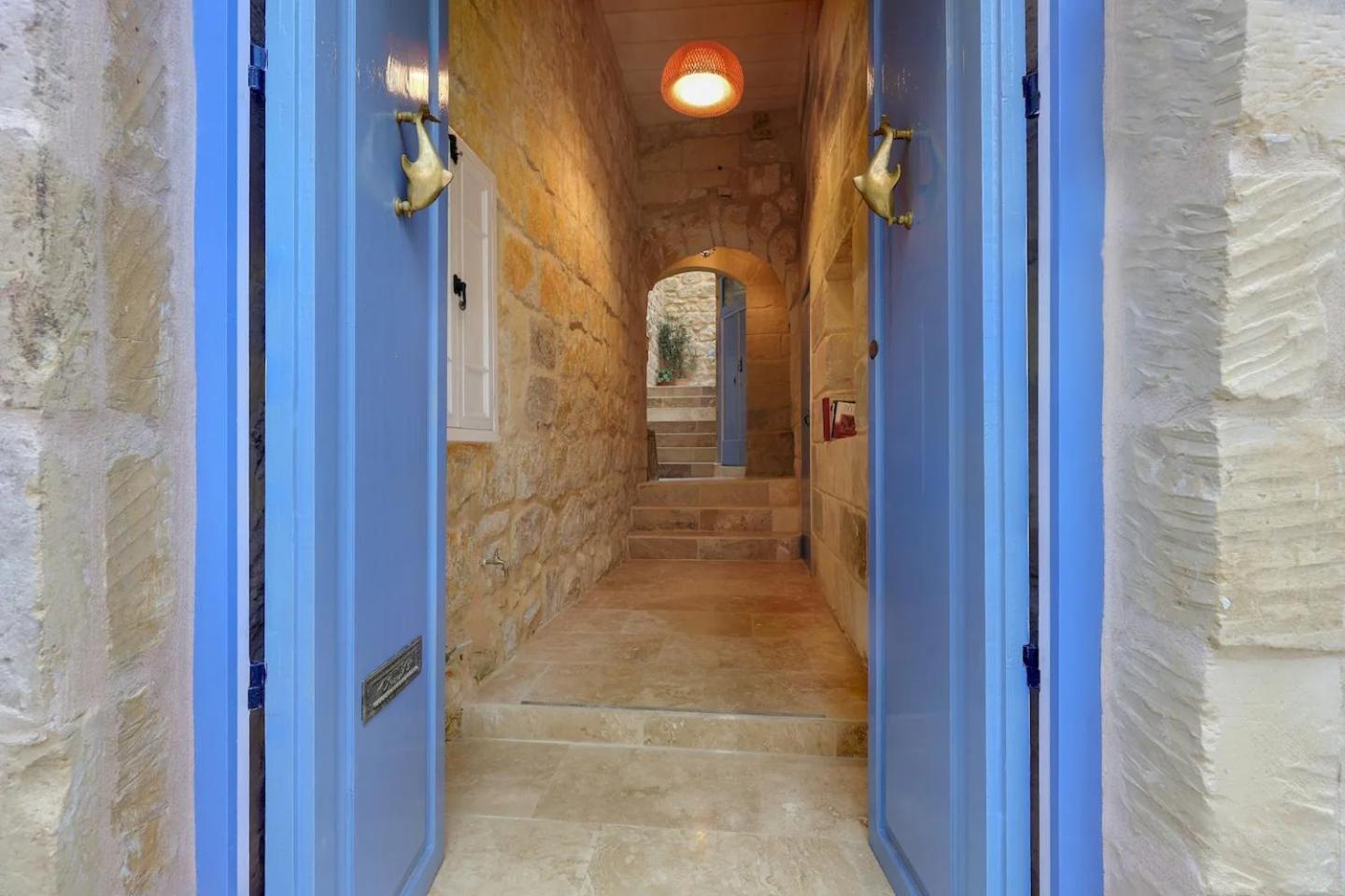 Historic Hideaways - 900 Year Old Converted Studios Victoria Buitenkant foto