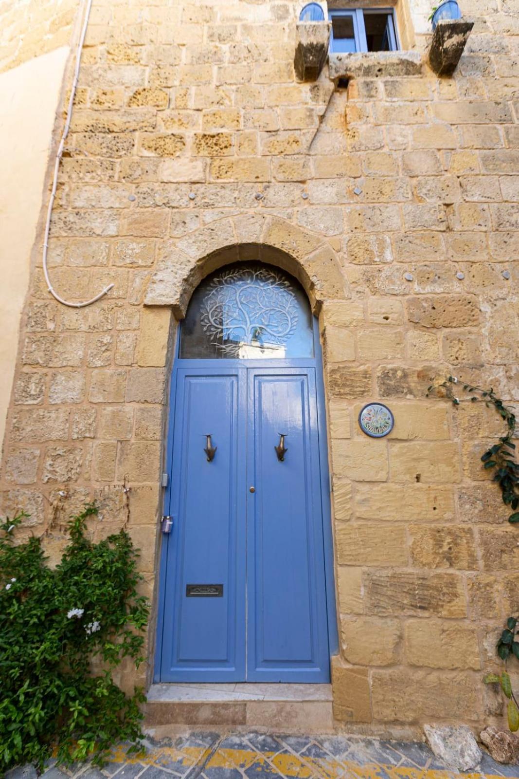 Historic Hideaways - 900 Year Old Converted Studios Victoria Buitenkant foto